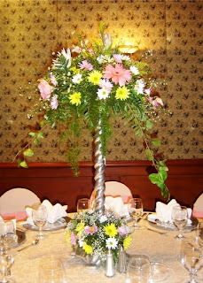 Centros de mesa de altura Chic vs Kitsch, Decoración, Flores Centros de mesa de altura Chic vs Kitsch, Decoración, Flores